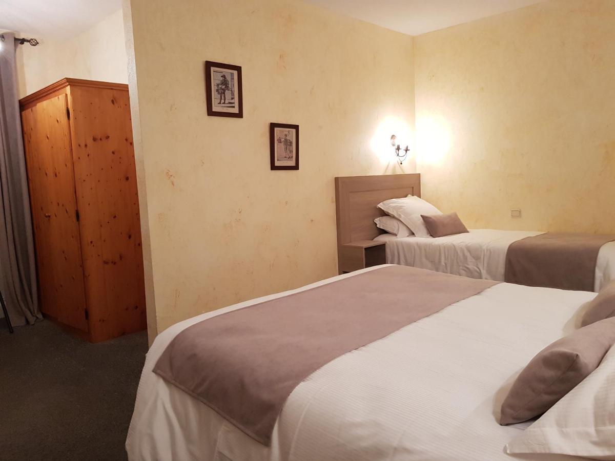 Hostellerie D'Heloise Logis Клюні Екстер'єр фото