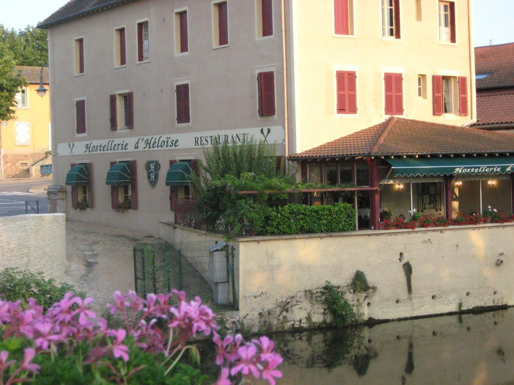 Hostellerie D'Heloise Logis Клюні Екстер'єр фото